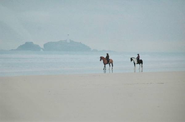 - on , Print by Alistair Common, measuring 19 x 28 cm (H x W) framed at 30 x 40 cm £30